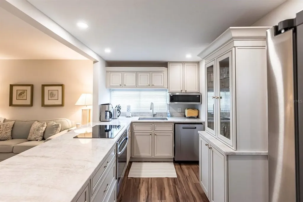 6023 W Peppertree Way Sarasota FL 34242
