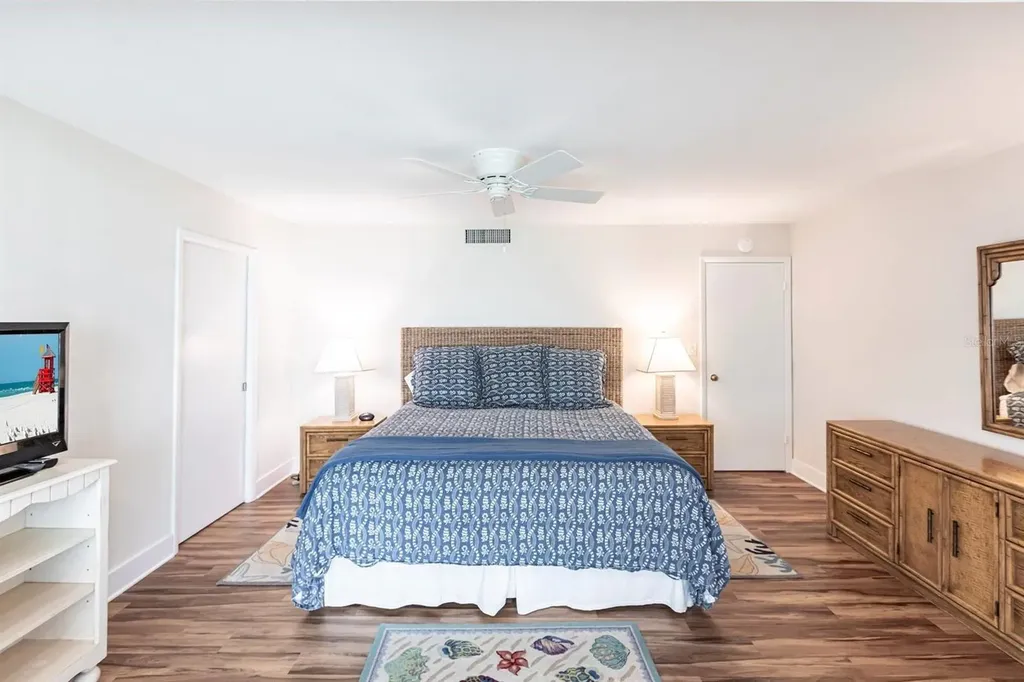 6023 W Peppertree Way Sarasota FL 34242