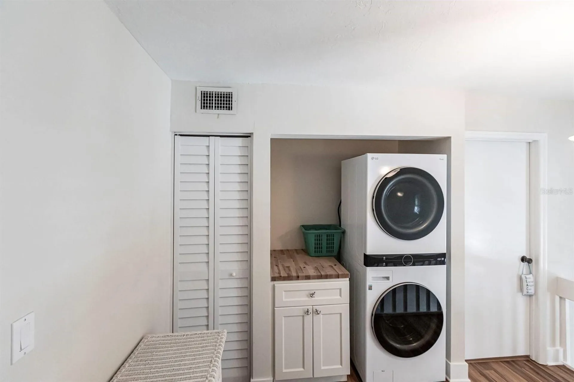6023 W Peppertree Way Sarasota FL 34242