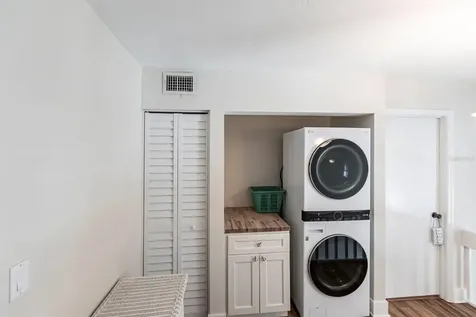 6023 W Peppertree Way Sarasota FL 34242