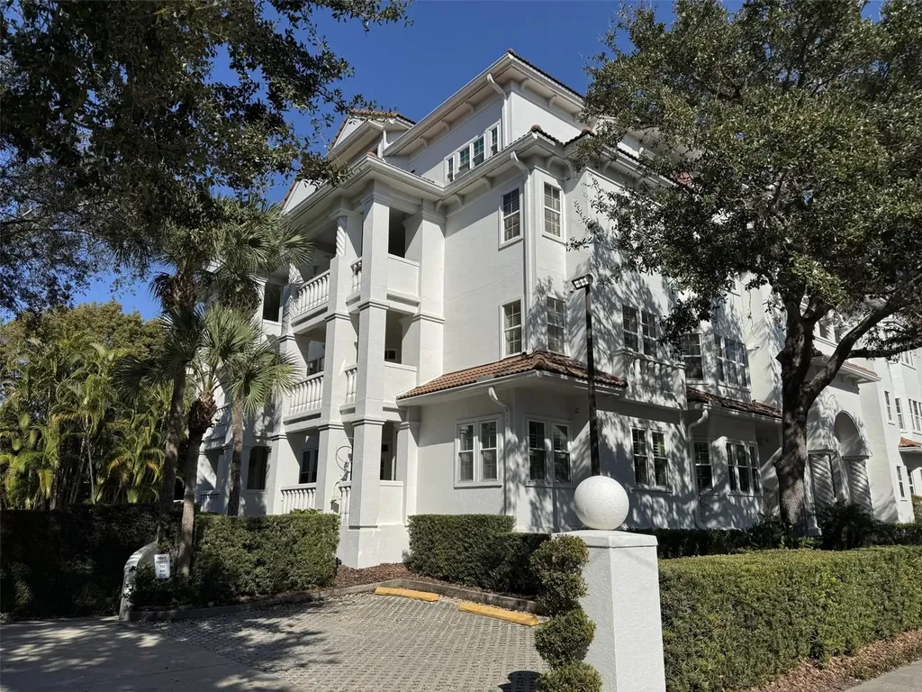 147 S Interlachen Avenue Winter Park FL 32789