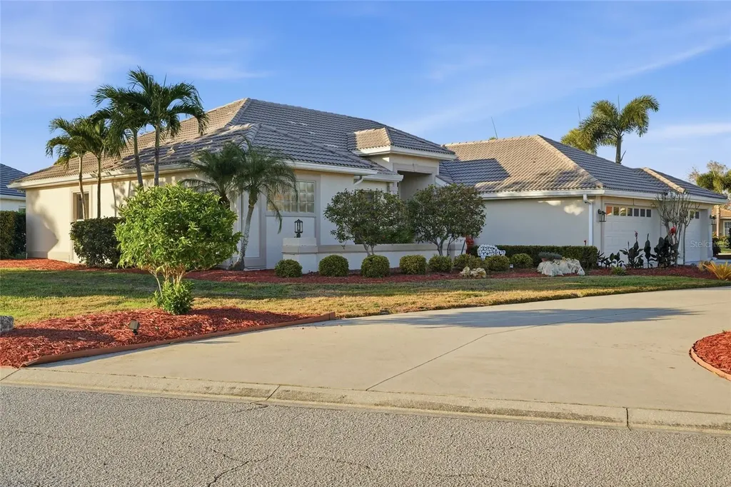 7212 Spur Court Sarasota FL 34243