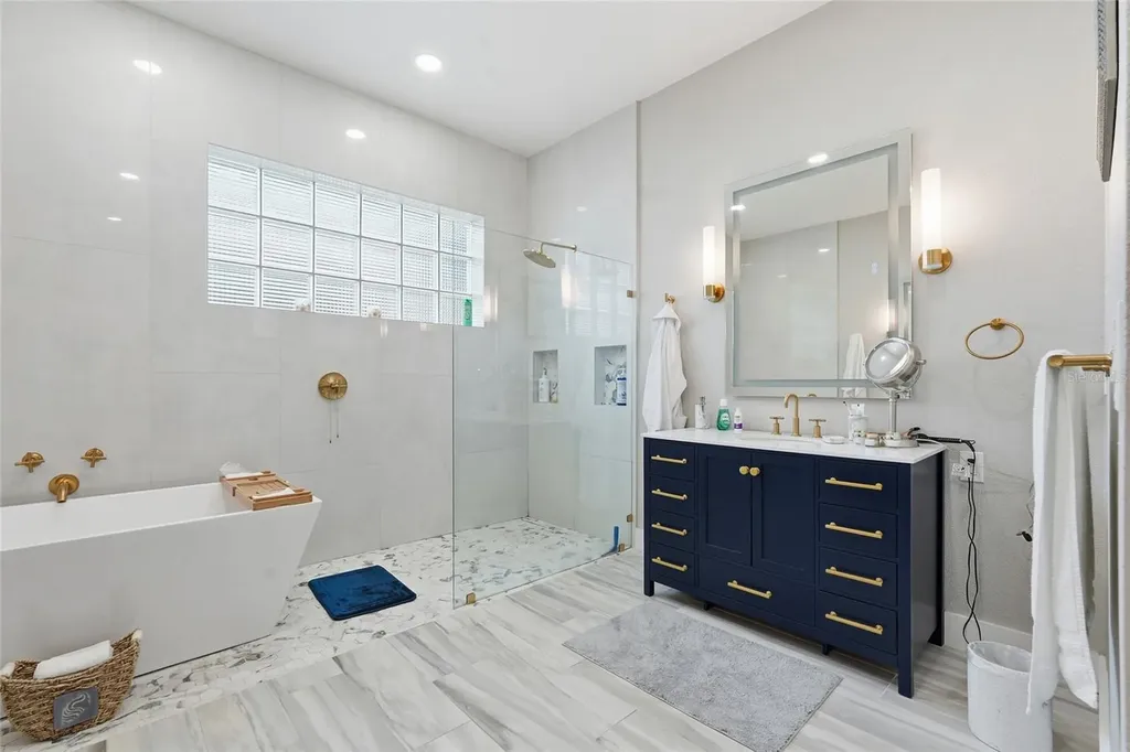 7212 Spur Court Sarasota FL 34243