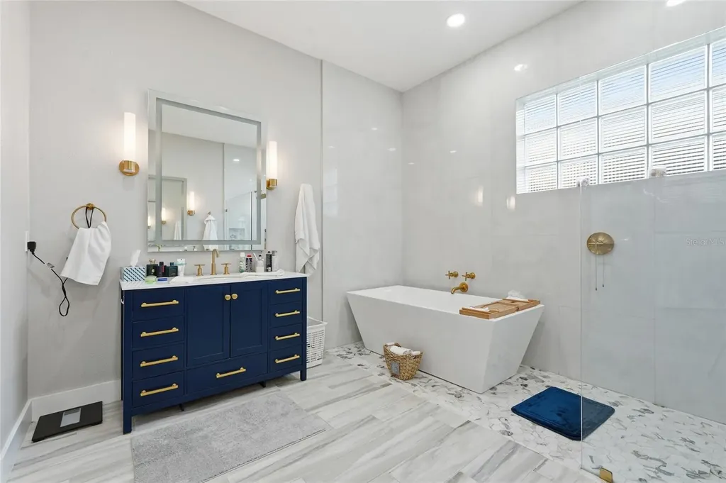 7212 Spur Court Sarasota FL 34243
