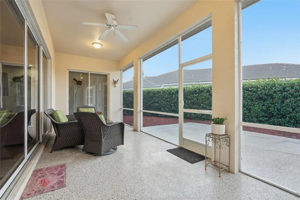 7212 Spur Court Sarasota FL 34243