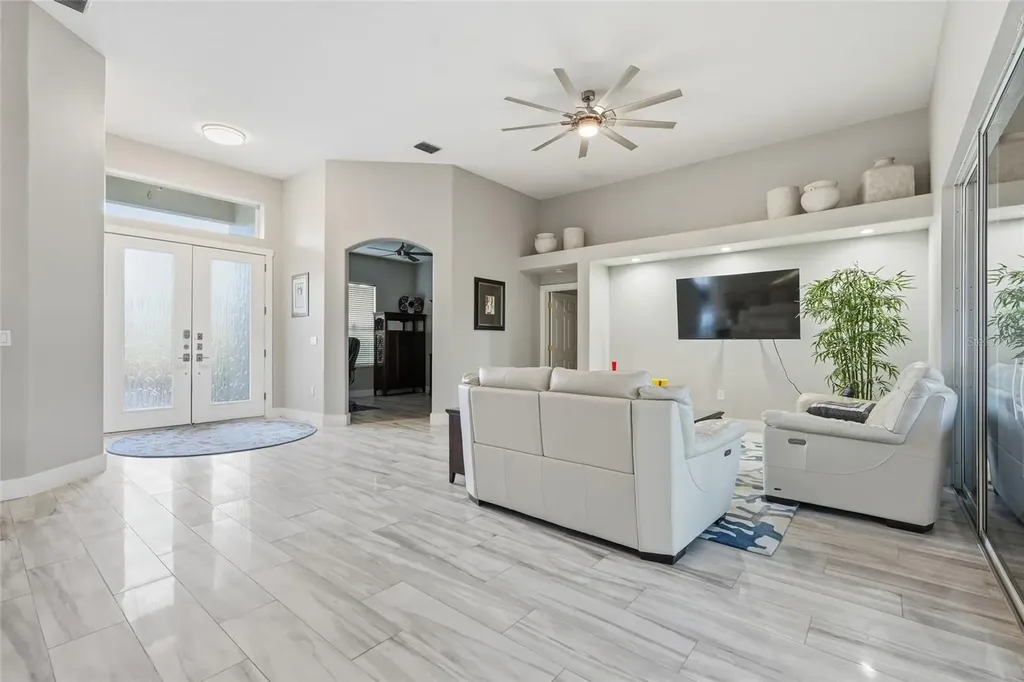 7212 Spur Court Sarasota FL 34243