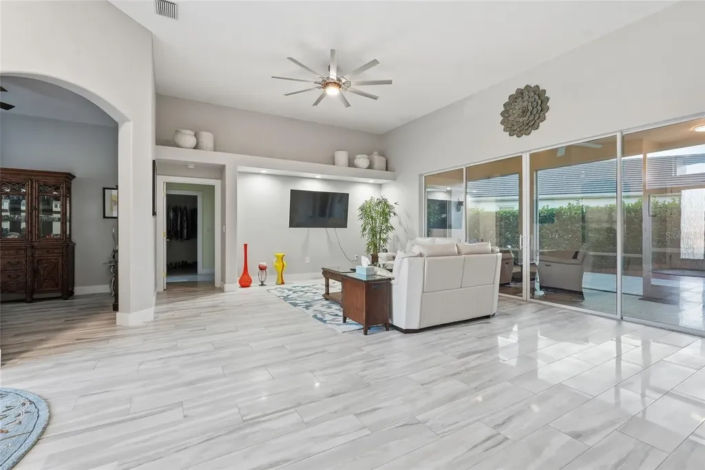 7212 Spur Court Sarasota FL 34243