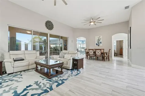 7212 Spur Court Sarasota FL 34243