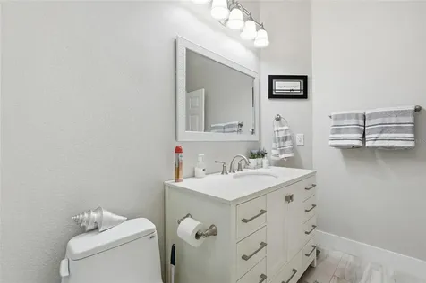 7212 Spur Court Sarasota FL 34243