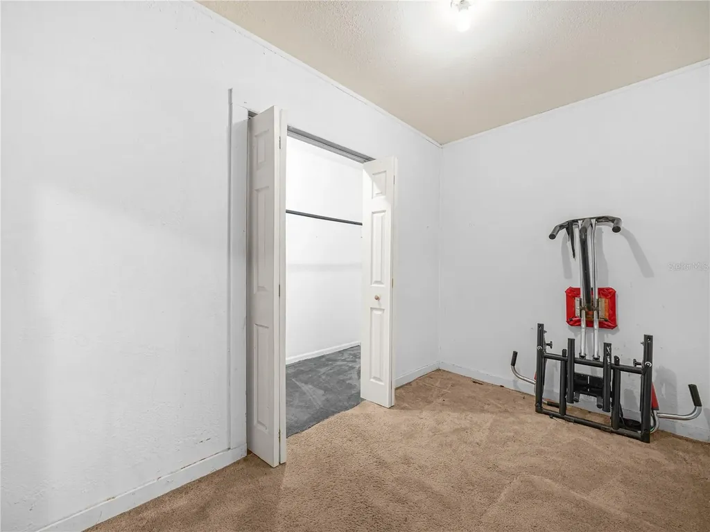715 S Seminole Avenue Fort Meade FL 33841