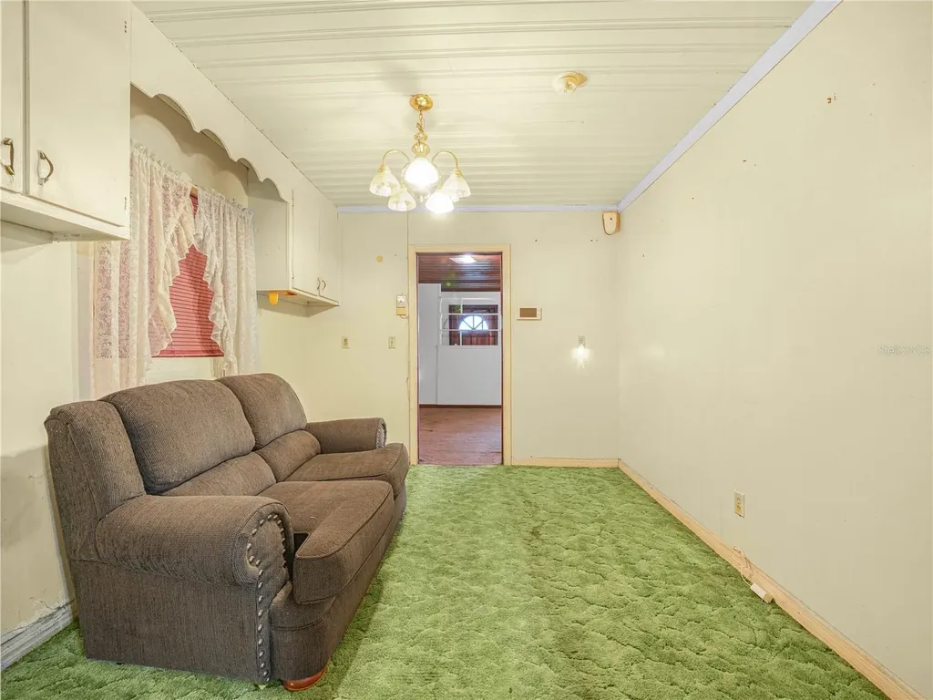 715 S Seminole Avenue Fort Meade FL 33841