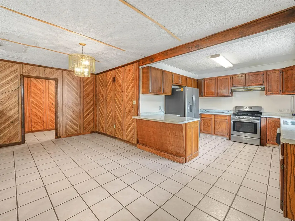 715 S Seminole Avenue Fort Meade FL 33841