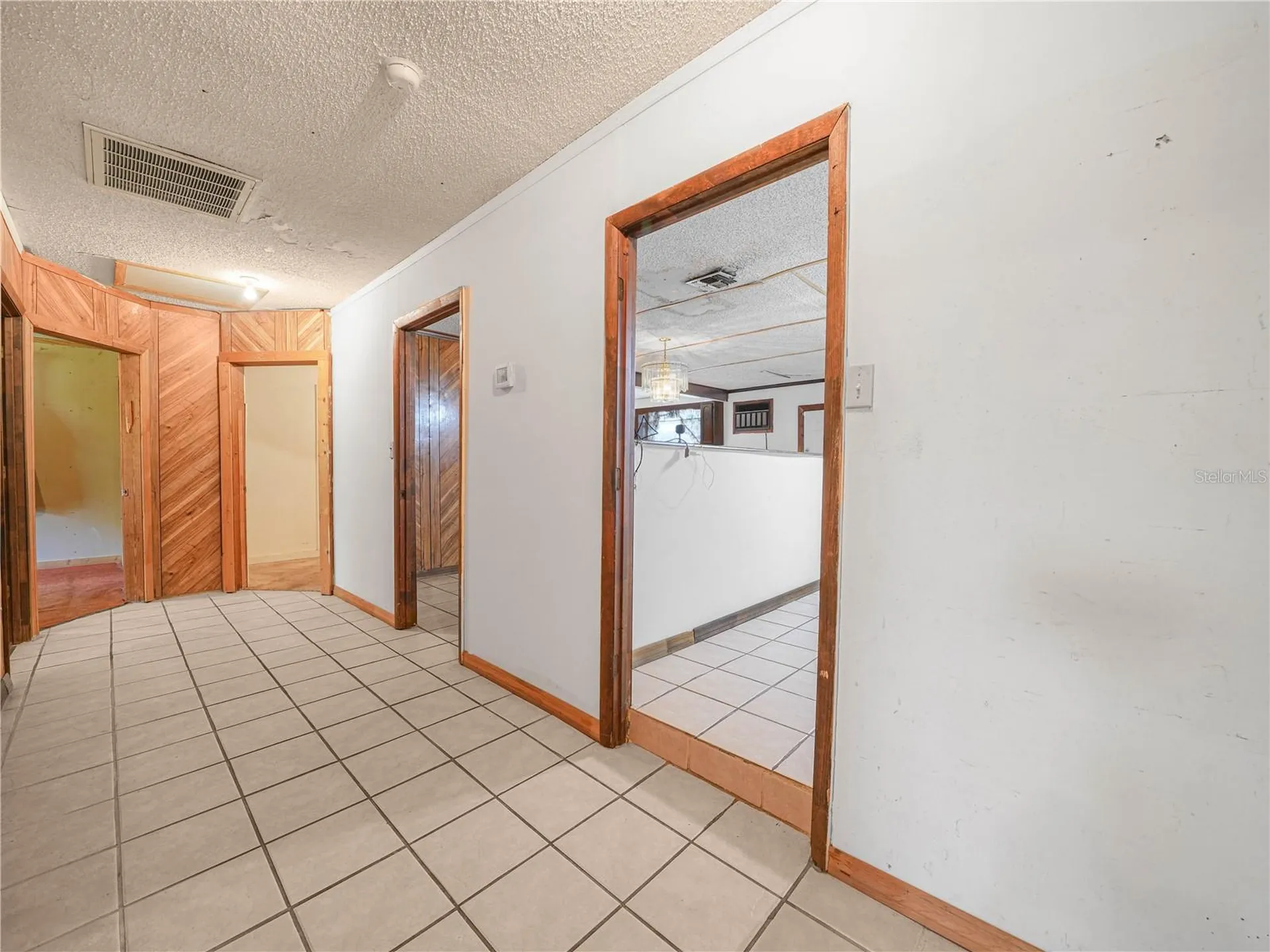 715 S Seminole Avenue Fort Meade FL 33841