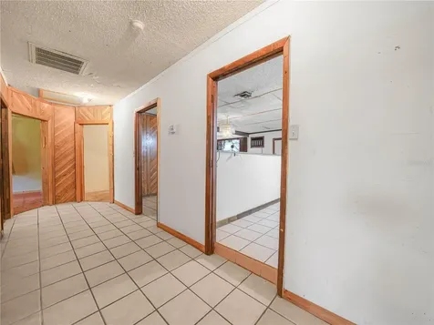 715 S Seminole Avenue Fort Meade FL 33841
