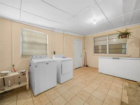 715 S Seminole Avenue Fort Meade FL 33841