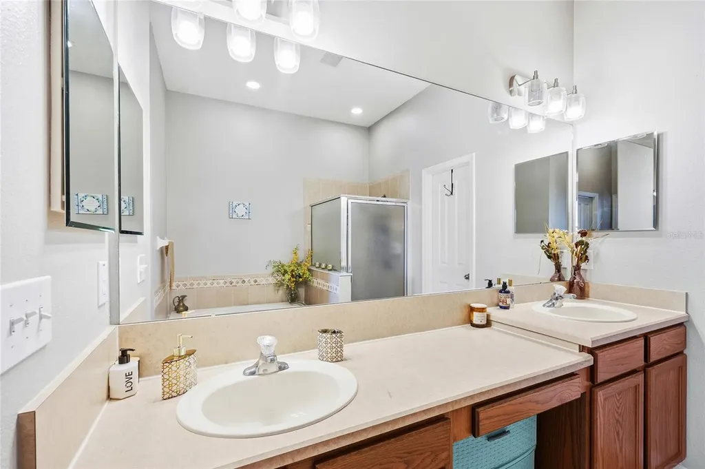 1118 Wright Swynde Court Wesley Chapel FL 33543