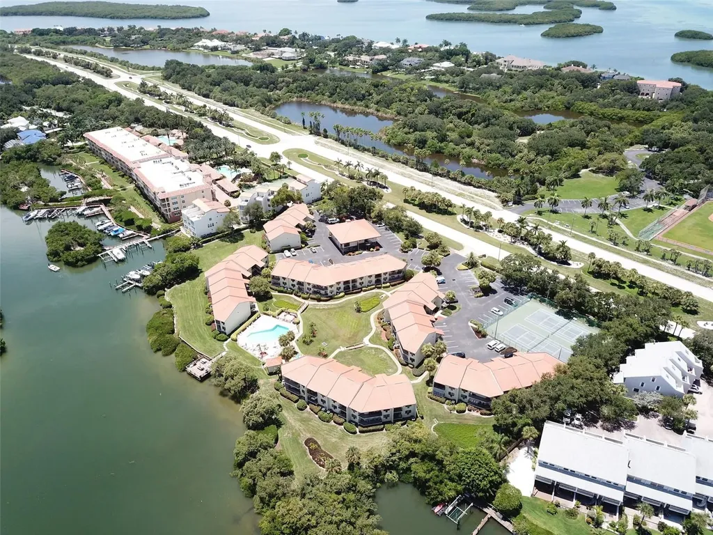 1515 Pinellas Bayway S St Petersburg FL 33715