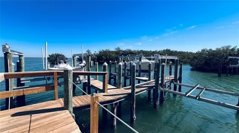 1515 Pinellas Bayway S St Petersburg FL 33715