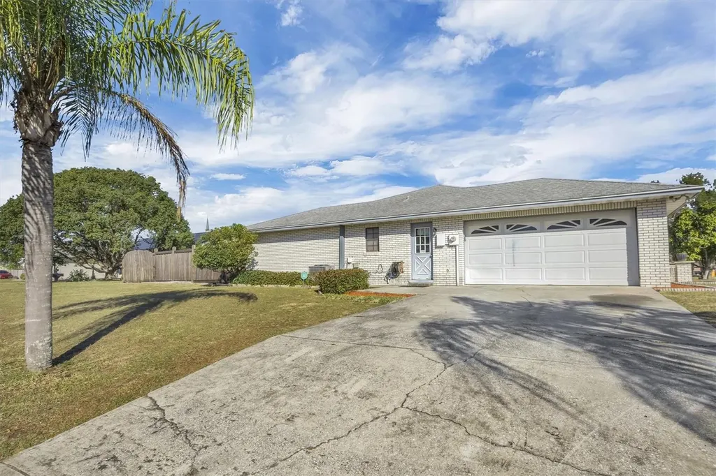 295 S Glen Avenue Lake Alfred FL 33850