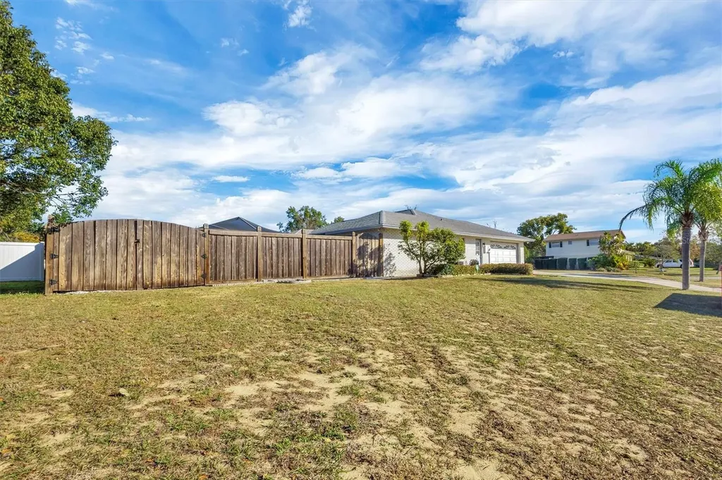 295 S Glen Avenue Lake Alfred FL 33850