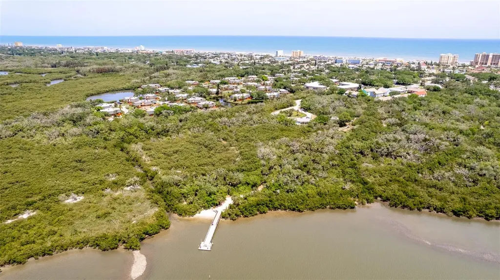 3800 Saxon Drive New Smyrna Beach FL 32169