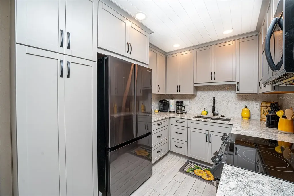 3800 Saxon Drive New Smyrna Beach FL 32169