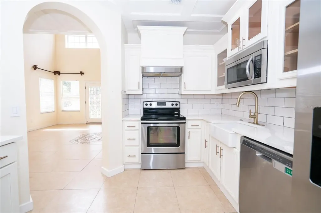 10468 Blackmore Drive Tampa FL 33647