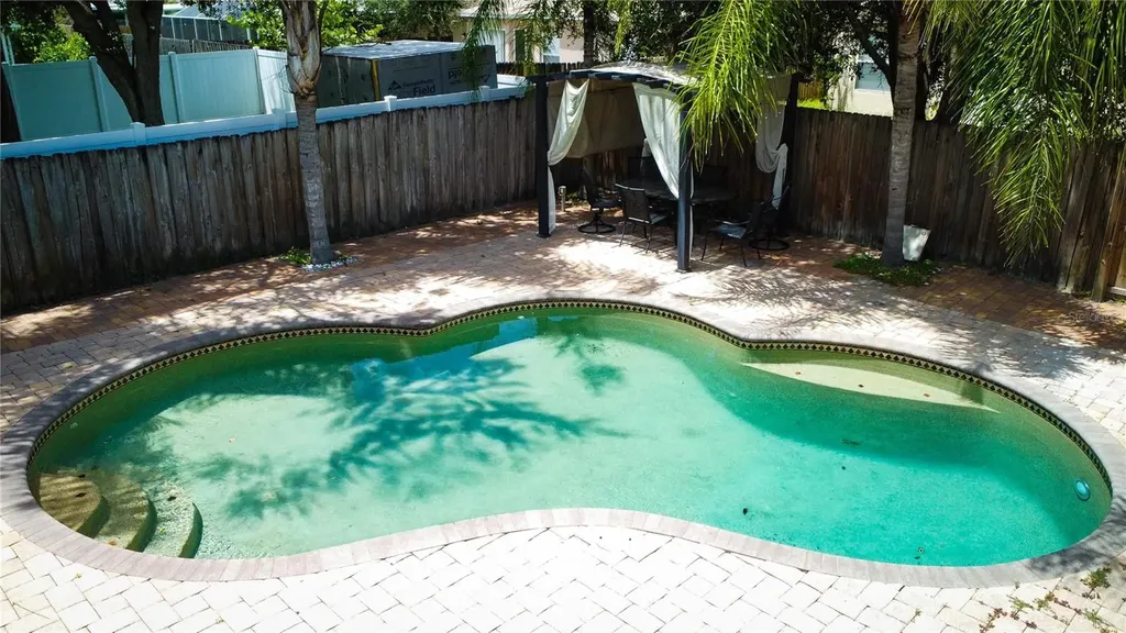 10468 Blackmore Drive Tampa FL 33647