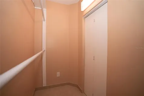 10468 Blackmore Drive Tampa FL 33647