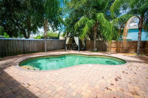 10468 Blackmore Drive Tampa FL 33647