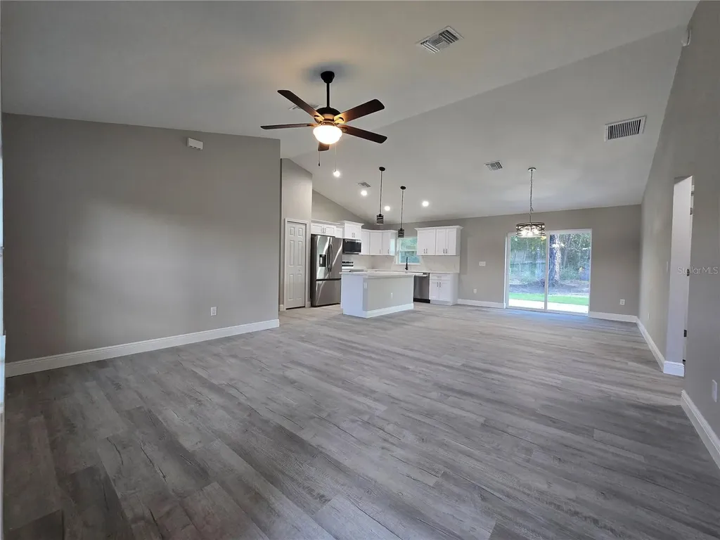 2 Oak Trail Ocala FL 34472