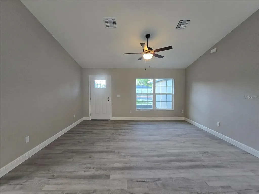 2 Oak Trail Ocala FL 34472