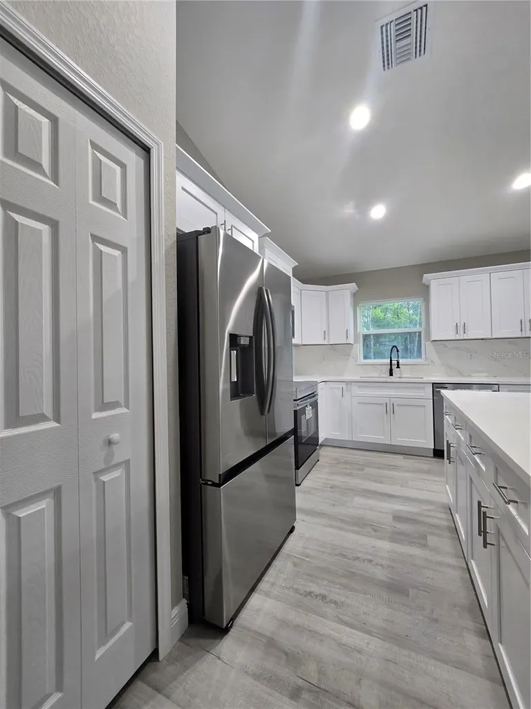 2 Oak Trail Ocala FL 34472