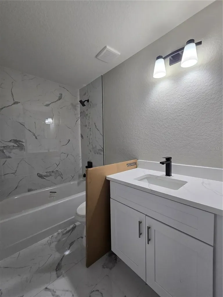 2 Oak Trail Ocala FL 34472