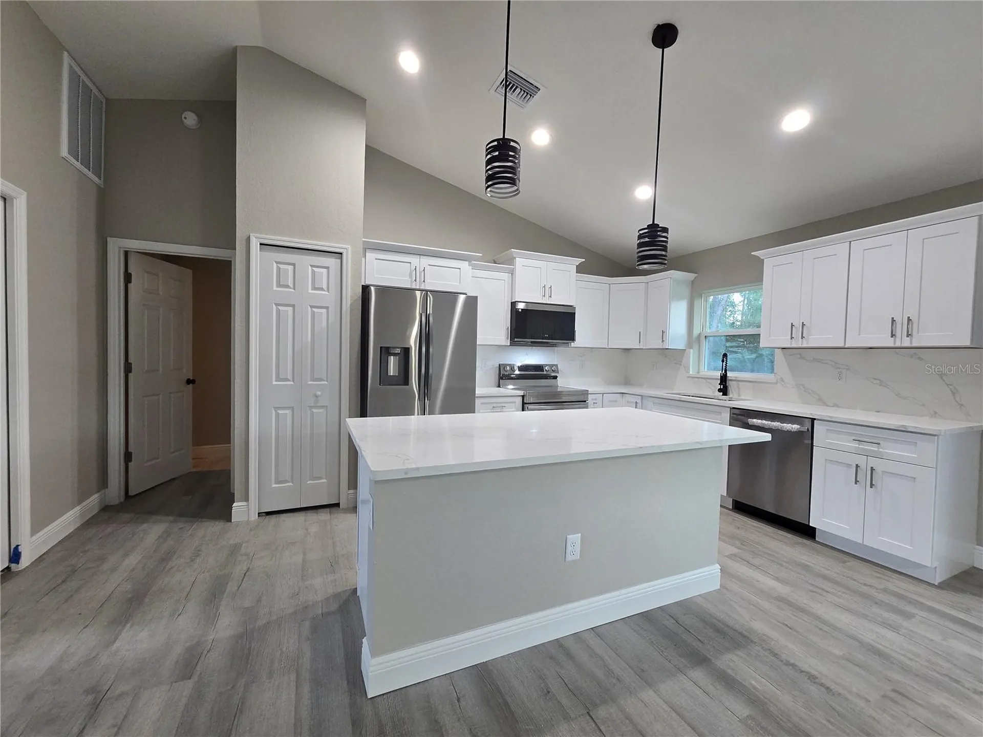 2 Oak Trail Ocala FL 34472
