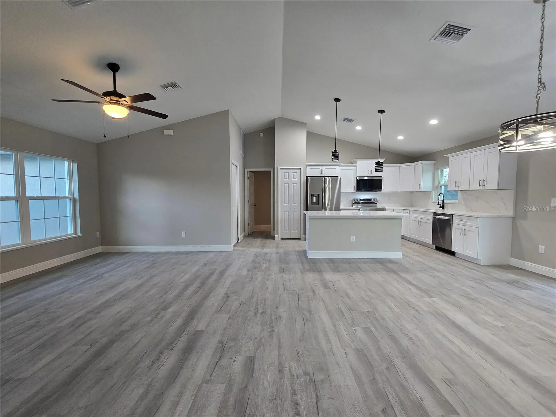 2 Oak Trail Ocala FL 34472