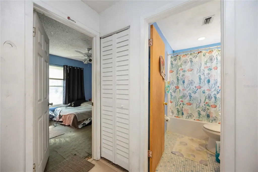 2902 42nd Street W Bradenton FL 34205
