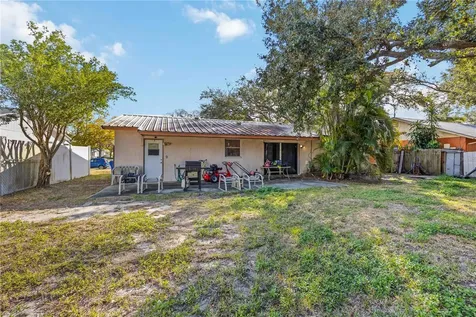 2902 42nd Street W Bradenton FL 34205