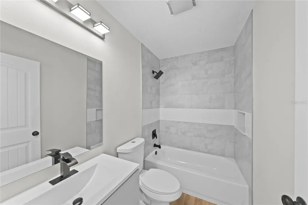 879 NW Milo Terrace Lake City FL 32055