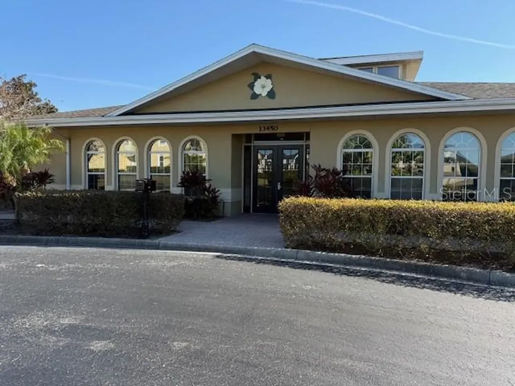17340 Chateau Pine Way Clermont FL 34711