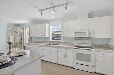 34543 Petunia Place Zephyrhills FL 33541