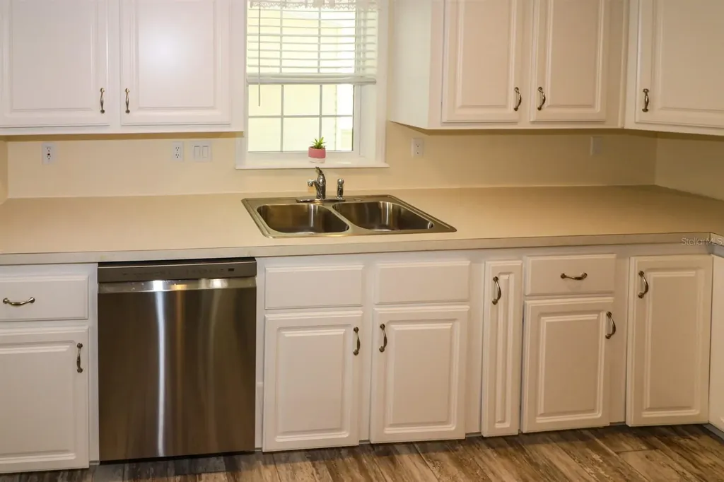 12116 SW County Road 769 #200 Lake Suzy FL 34269