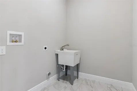 1209 Atlantic Way Kissimmee FL 34759
