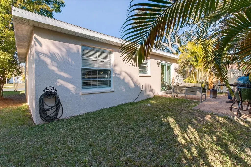 1688 Taylor Lake Circle Largo FL 33778