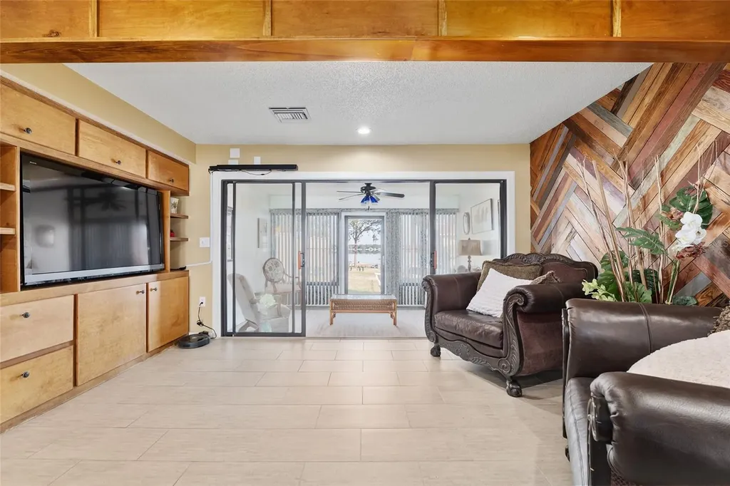 11001 SE Sunset Harbor Road Summerfield FL 34491