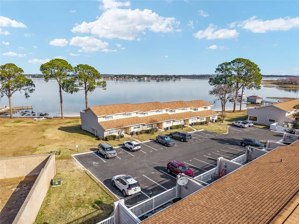 11001 SE Sunset Harbor Road Summerfield FL 34491