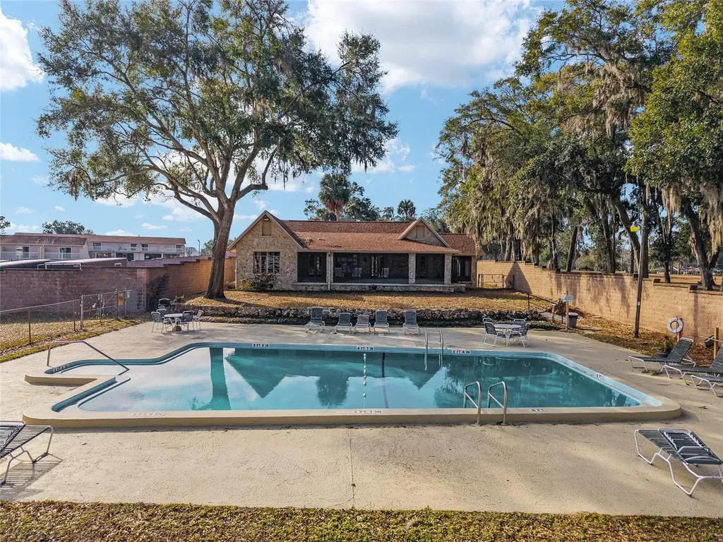 11001 SE Sunset Harbor Road Summerfield FL 34491