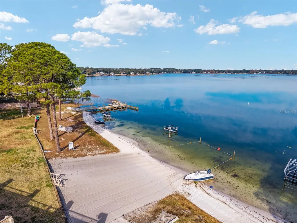 11001 SE Sunset Harbor Road Summerfield FL 34491