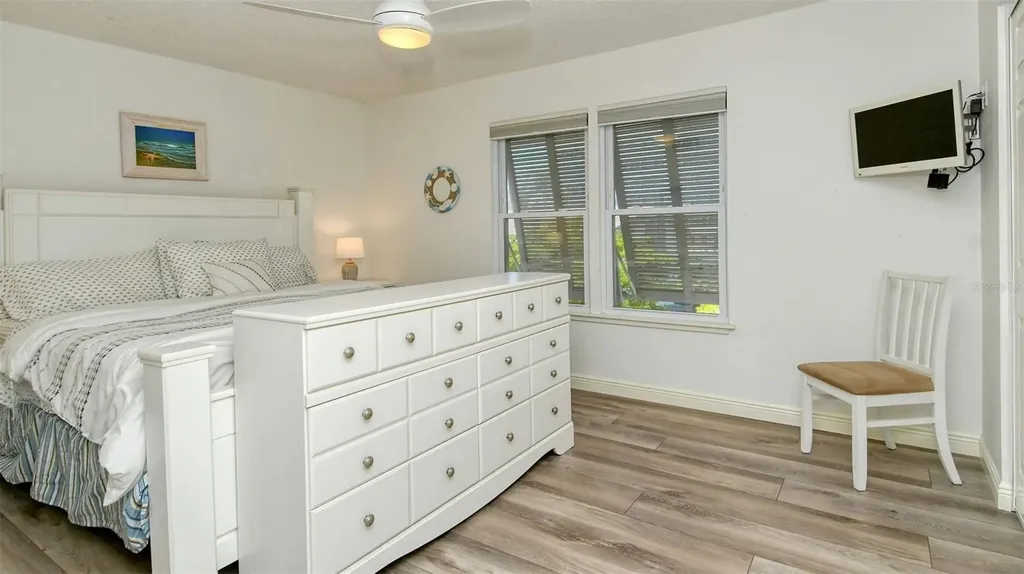 6044 W Peppertree Way Sarasota FL 34242