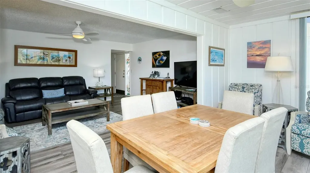 6044 W Peppertree Way Sarasota FL 34242